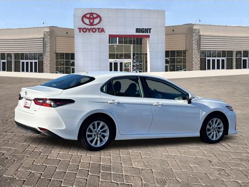 Certified 2022 Toyota Camry LE image 8