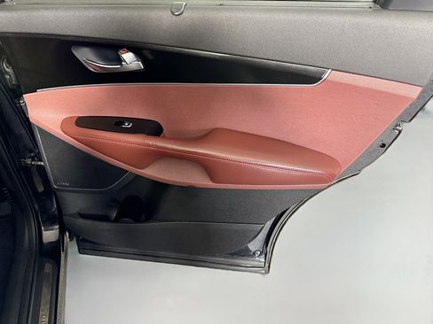 Used 2017 Kia Sorento SX image 28