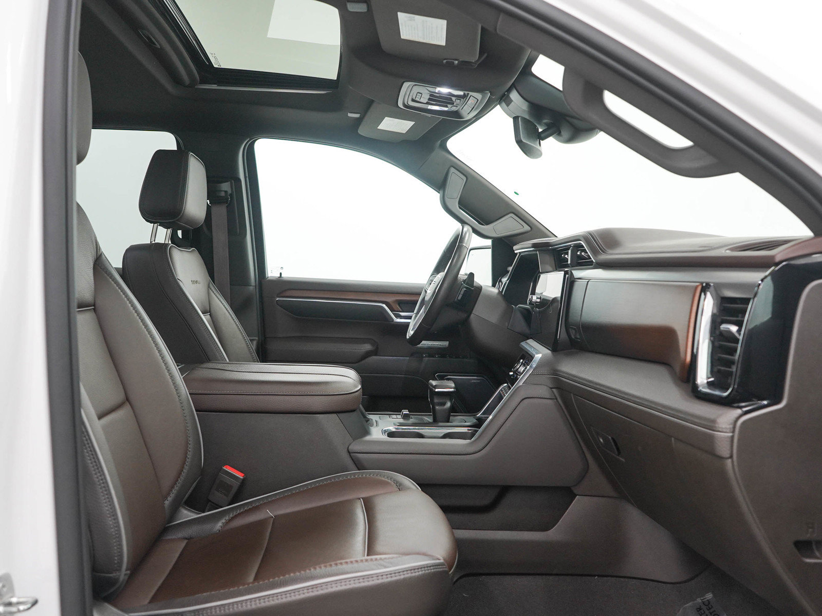 Used 2023 GMC Sierra 1500 Denali AWD/4WD image 12