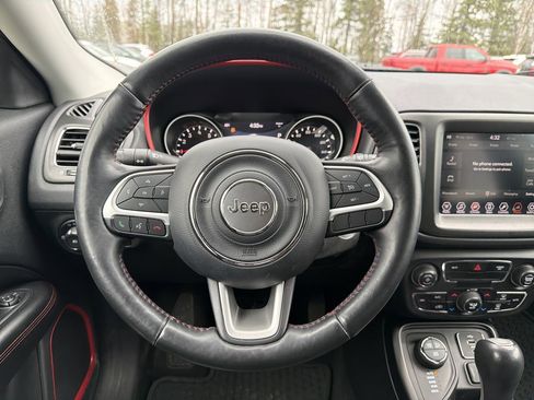 Used 2018 Jeep Compass Trailhawk w/ Cold Weather Group AWD/4WD image 14