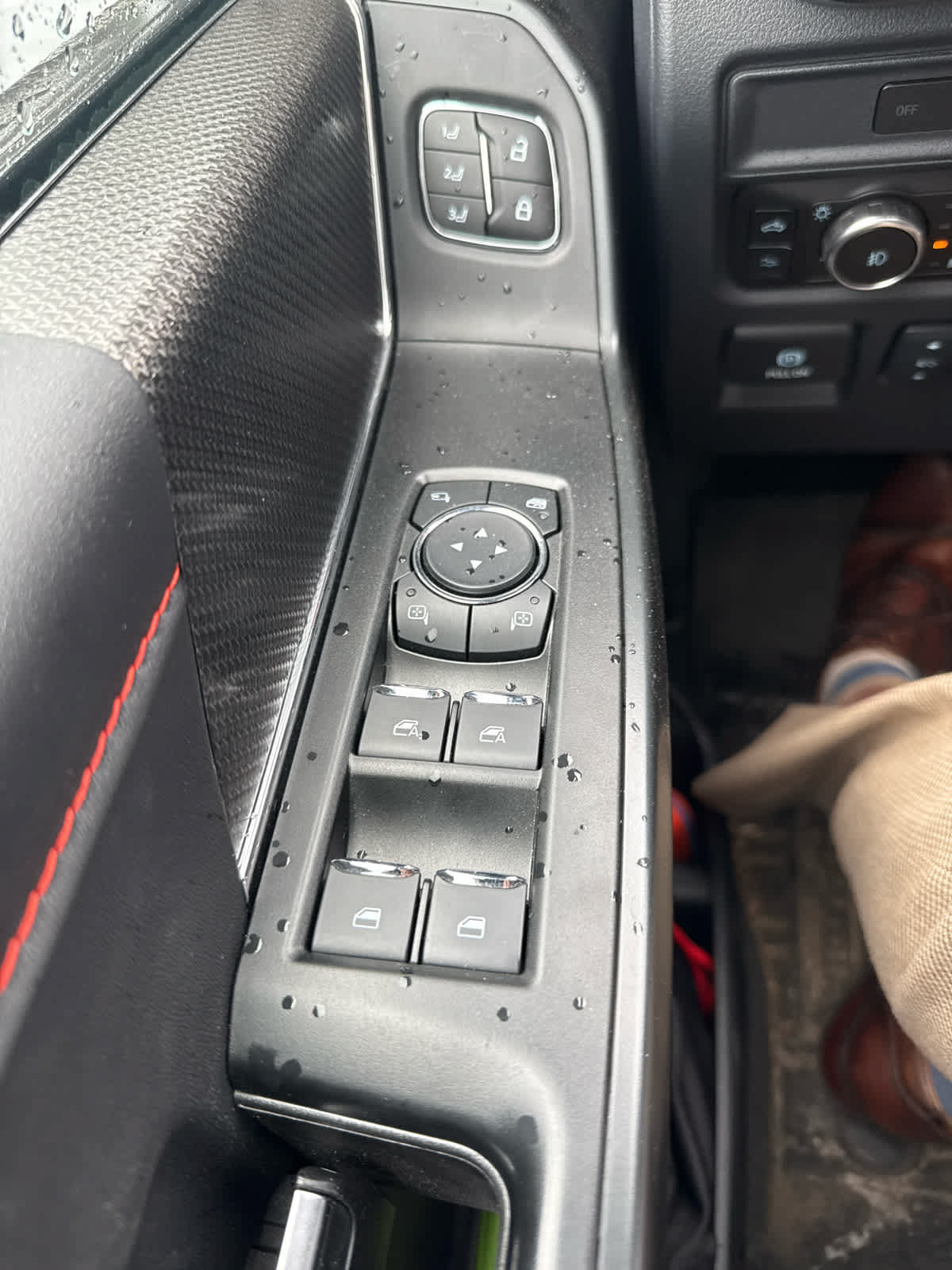 Used 2025 Ford F150 Raptor AWD/4WD image 15