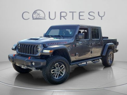 Used 2024 Jeep Gladiator Mojave AWD/4WD image 1