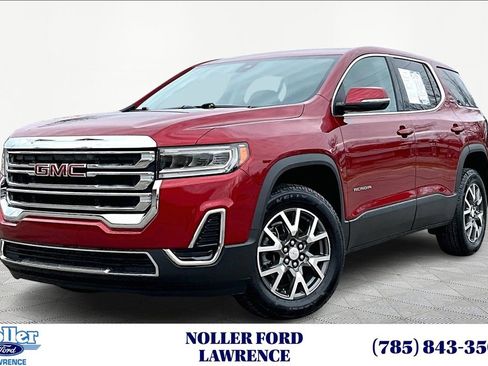 Used 2023 GMC Acadia SLE image 1