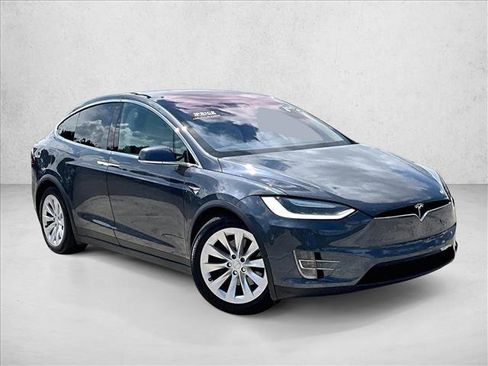 Used 2017 Tesla Model X 90D AWD/4WD image 12