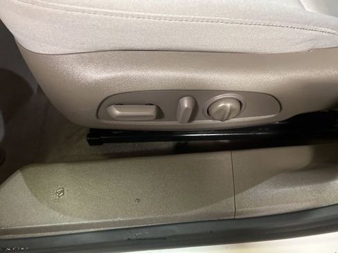 Used 2024 Chevrolet Malibu LT image 41