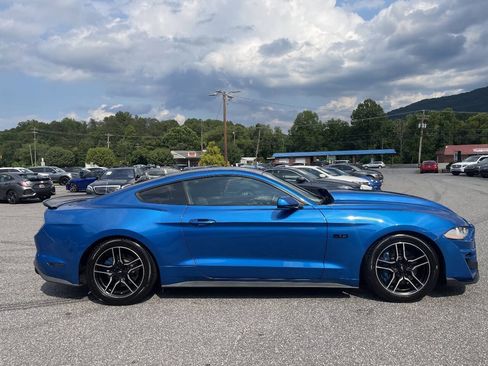 Used 2019 Ford Mustang GT w/ Equipment Group 301A RWD image 7
