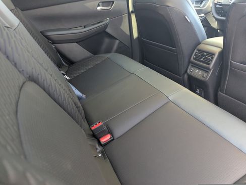 New 2026 Nissan Leaf Platinum+ w/ Cargo Package (Platinum+) image 22