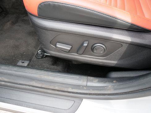 Used 2023 Kia Sportage SX image 15