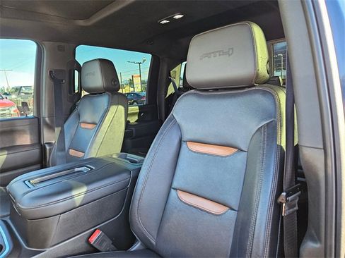 Used 2020 GMC Sierra 2500 AT4 w/ AT4 Premium Package image 13