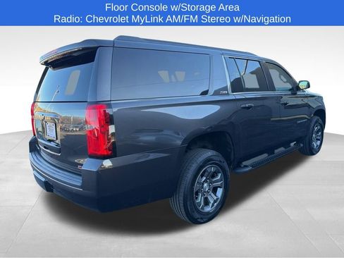 Used 2018 Chevrolet Suburban LT image 6