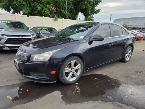 Used 2014 Chevrolet Cruze LT FWD image 1