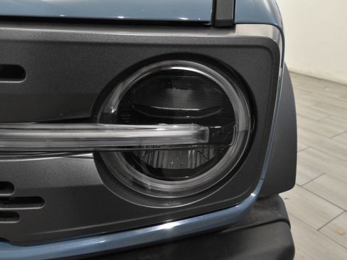 Used 2022 Ford Bronco Badlands image 9