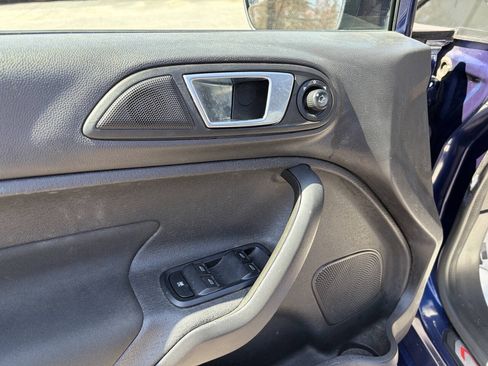 Used 2016 Ford Fiesta ST FWD image 8