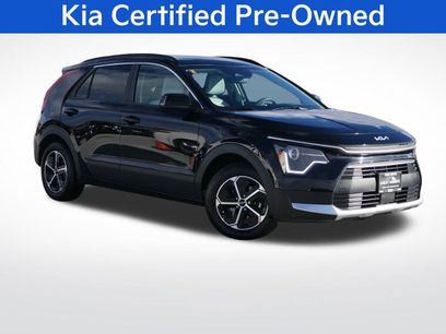 Certified 2025 Kia Niro EX