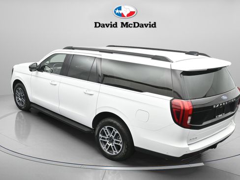 Used 2025 Ford Expedition Max Active image 9