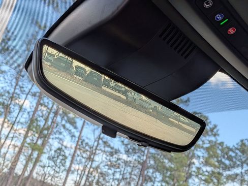 Used 2024 GMC Yukon XL Denali Ultimate image 25