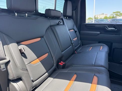 New 2026 GMC Sierra 2500 AT4 w/ AT4 Premium Plus Package AWD/4WD image 36