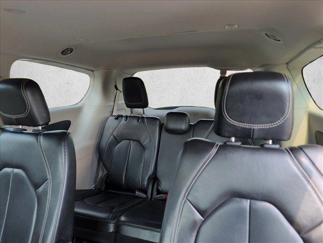 Used 2021 Chrysler Voyager Lxi FWD image 19