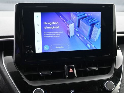 Used 2023 Toyota Corolla SE w/ SE Premium Package image 14