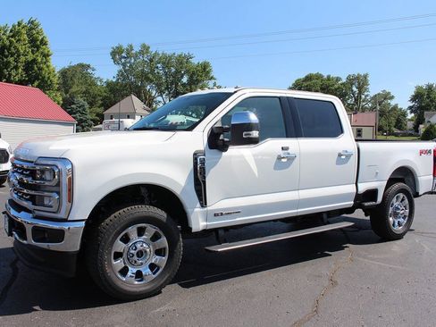 Used 2025 Ford F350 Lariat w/ Lariat Ultimate Package AWD/4WD image 1