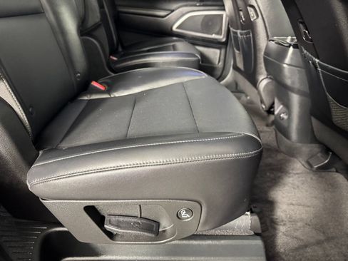 Used 2024 Kia Telluride S w/ S Sunroof Package FWD image 35