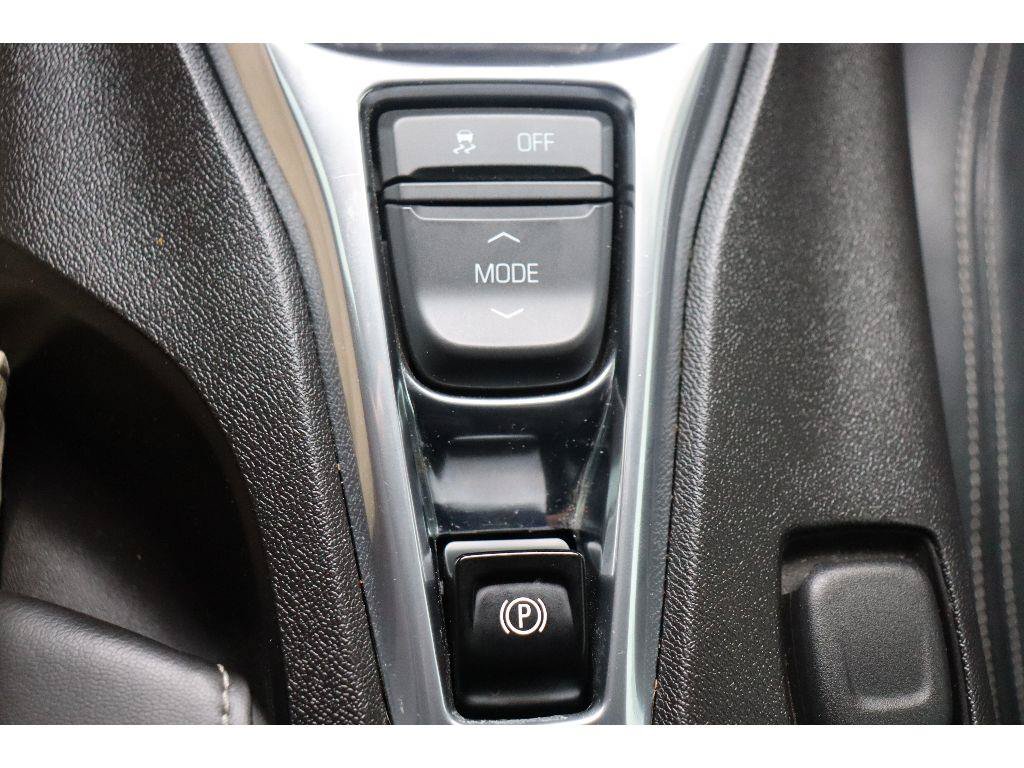 Used 2016 Chevrolet Camaro SS RWD image 19