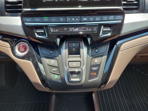 New 2026 Honda Odyssey Touring image 16