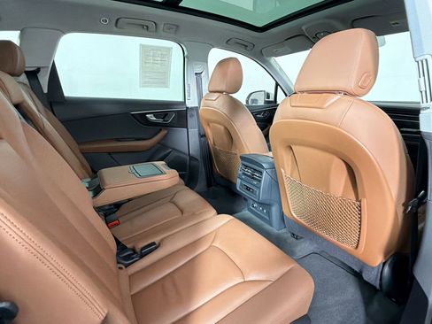 Used 2021 Audi Q7 2.0T Premium Plus w/ Premium Plus Package AWD/4WD image 29