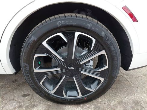 New 2026 Lincoln Nautilus Reserve image 5