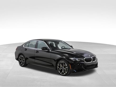 Used 2025 BMW 330i xDrive Sedan w/ M Sport Package image 7