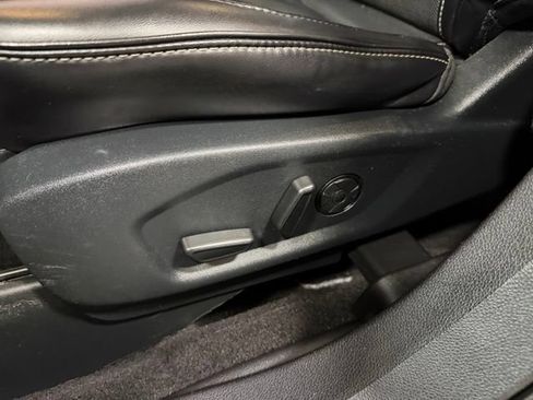 Used 2019 Ford Explorer Platinum AWD/4WD image 23