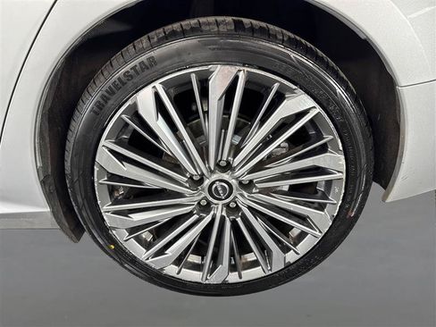 Used 2023 Nissan Altima 2.5 SL FWD image 23