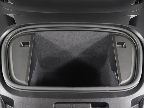 Used 2023 Porsche Taycan image 20