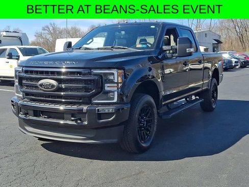 Used 2022 Ford F350 Lariat w/ Black Appearance Package image 4