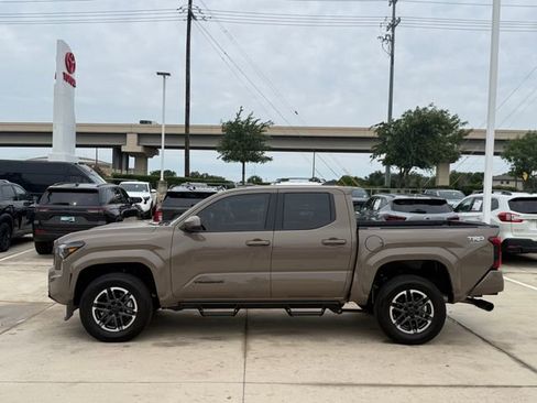 Used 2026 Toyota Tacoma TRD Sport RWD image 5