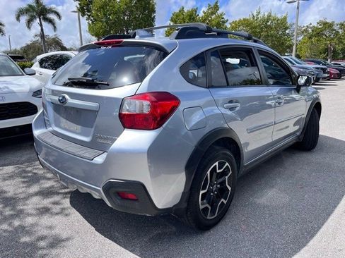 Used 2017 Subaru Crosstrek 2.0i Limited image 3