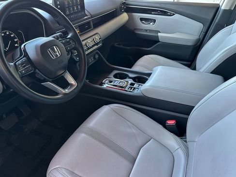 Used 2024 Honda Pilot EX-L image 11