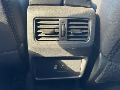 Used 2025 Nissan Rogue SV AWD/4WD image 21