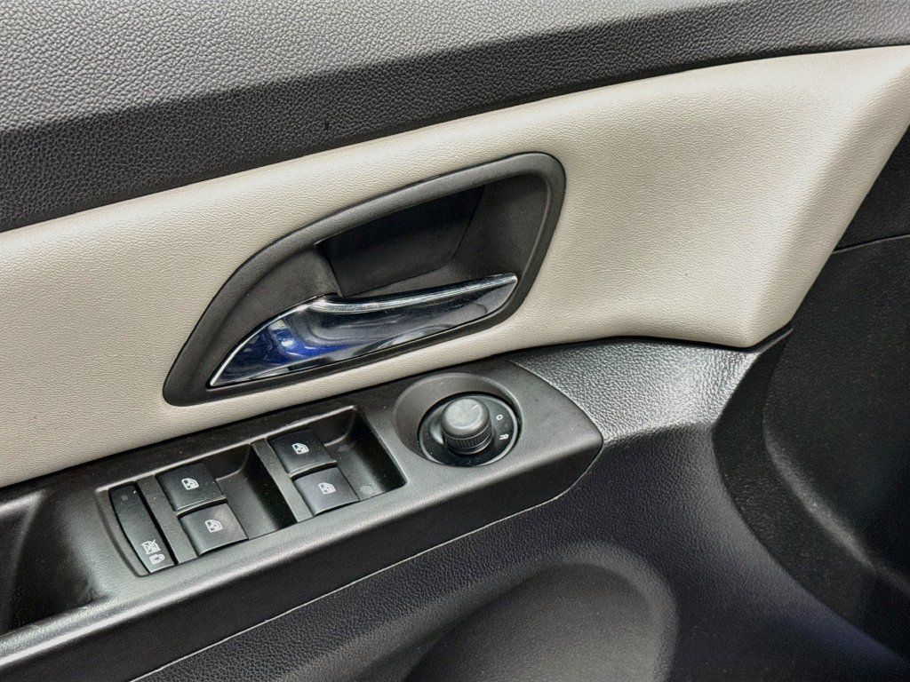 Used 2012 Chevrolet Cruze LS w/ Connectivity Package FWD image 17
