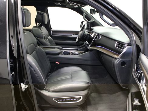 Used 2023 Jeep Grand Wagoneer Series II RWD image 17