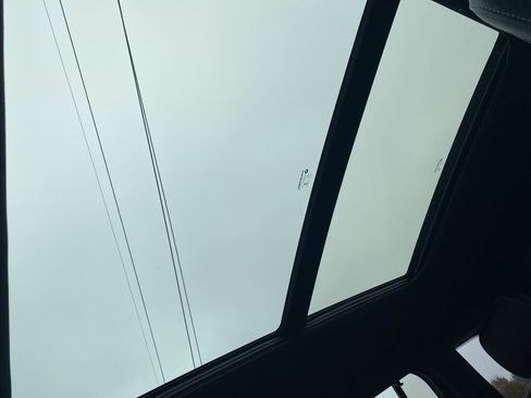 New 2025 Jeep Grand Cherokee Limited w/ Luxury Tech Group II image 36