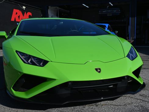Used 2021 Lamborghini Huracan EVO RWD image 28