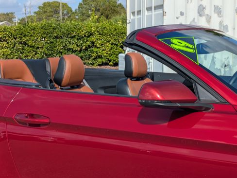 Used 2019 Ford Mustang Premium image 11