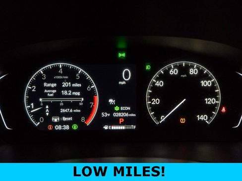 Used 2024 Honda Pilot Touring image 3