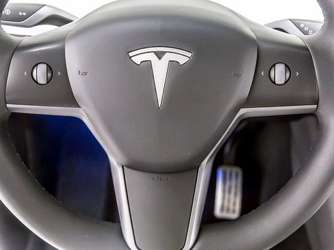 Used 2021 Tesla Model Y Long Range AWD/4WD image 28