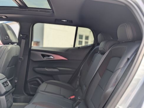 New 2025 Chevrolet Equinox EV RS image 29