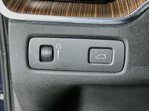 Used 2021 Volvo XC60 T5 Inscription w/ Protection Package Premier FWD image 17