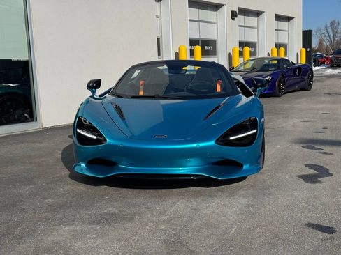 Used 2024 McLaren 750S Spider image 2