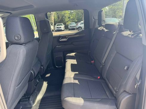 Used 2023 Chevrolet Silverado 1500 LT RWD image 8