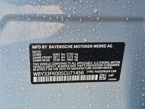 Used 2025 BMW i5 eDrive40i w/ M Sport Package RWD image 32